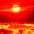 SALAZAR REVELA… DEUS É UM GURI DE LENTE DE AUMENTO E NÓS SOMOS FORMIGUINHAS Ontem foi mais um dia quente por aqui. Às 23 horas o termômetro marcava 31C dentro de casa. DENTRO DE CASA. Na rua, marcava 23C, ou seja, era melhor eu...